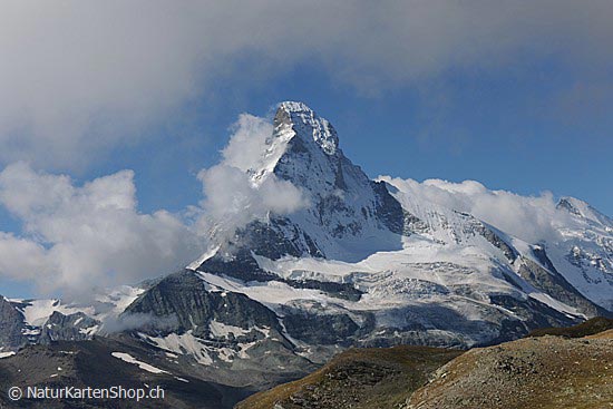 Foto:: Matterhorn von Wolken umgeben (Foto,Fotos,Bilder,Bild,)